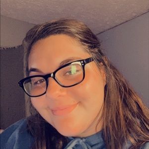 Meet your Posher, Kelsie